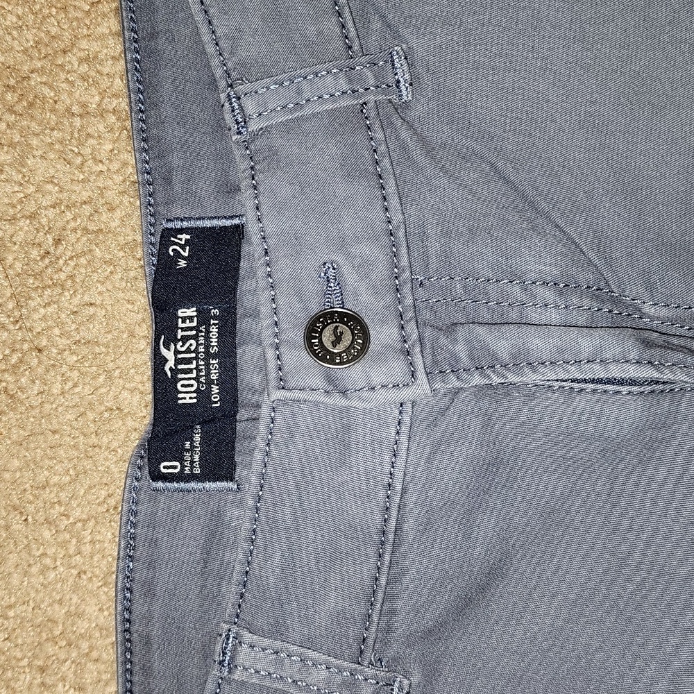 Hollister Low Rise Shorts - Picture 3 of 5